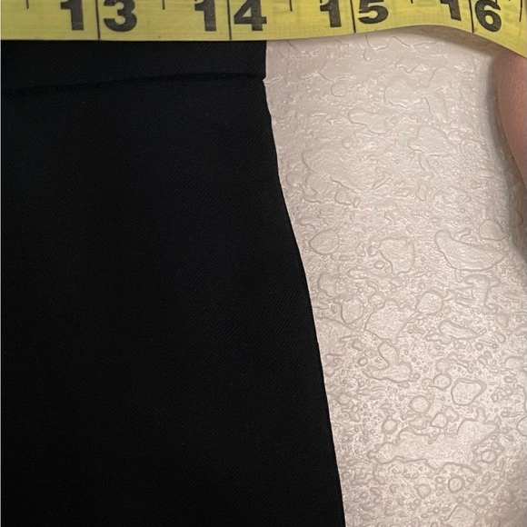 Burberry London England 100% MIDI Wool Skirt - Picture 10 of 14